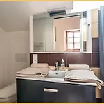 Maison En Duplex I I Leman I Medievale Lägenhet *