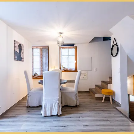 Maison En Duplex I I Leman I Medievale 이브아르