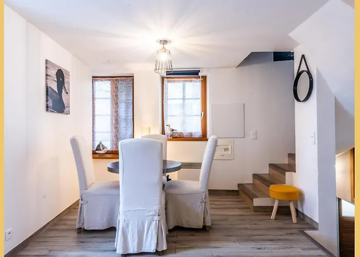 Maison En Duplex I I Leman I Medievale Yvoire