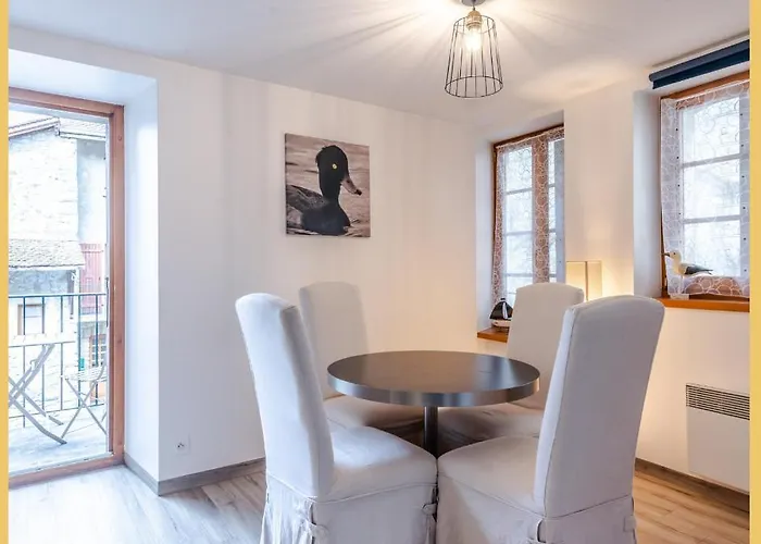 Maison En Duplex I I Leman I Medievale Daire