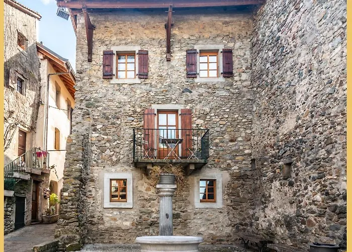 Maison En Duplex I I Leman I Medievale Yvoire